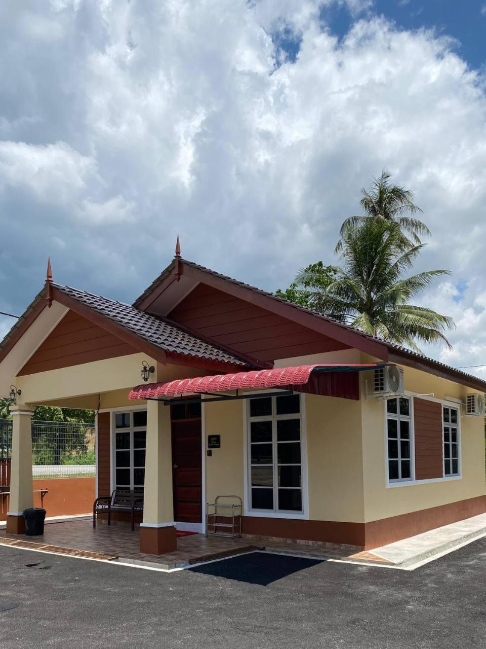 Nsjay Guest House Kampong Gong Balai Εξωτερικό φωτογραφία